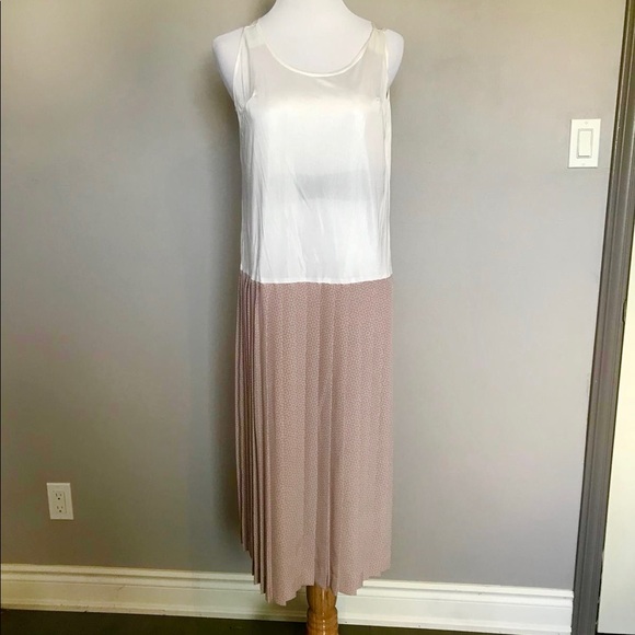 Soft Minimalist Romantic Maxi Dress - Picture 2 of 5